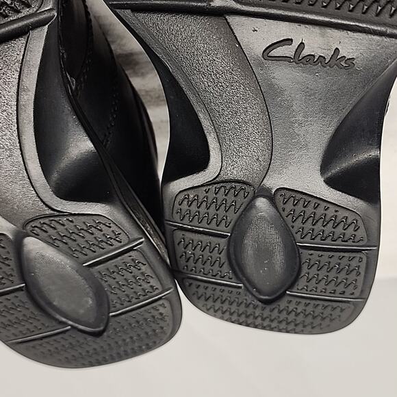 CLARKS TOUAREG VIBE BLACK LEATHER OXFORDS MENS 12 M GUC MADE IN INDIA - Picture 10 of 16